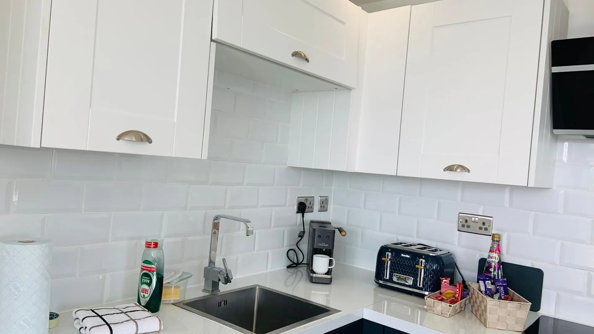 Winners Of 2025 Traveller Award, Elegant Two Bedroom City Central Apartment With Netflix & Wifi Leeds