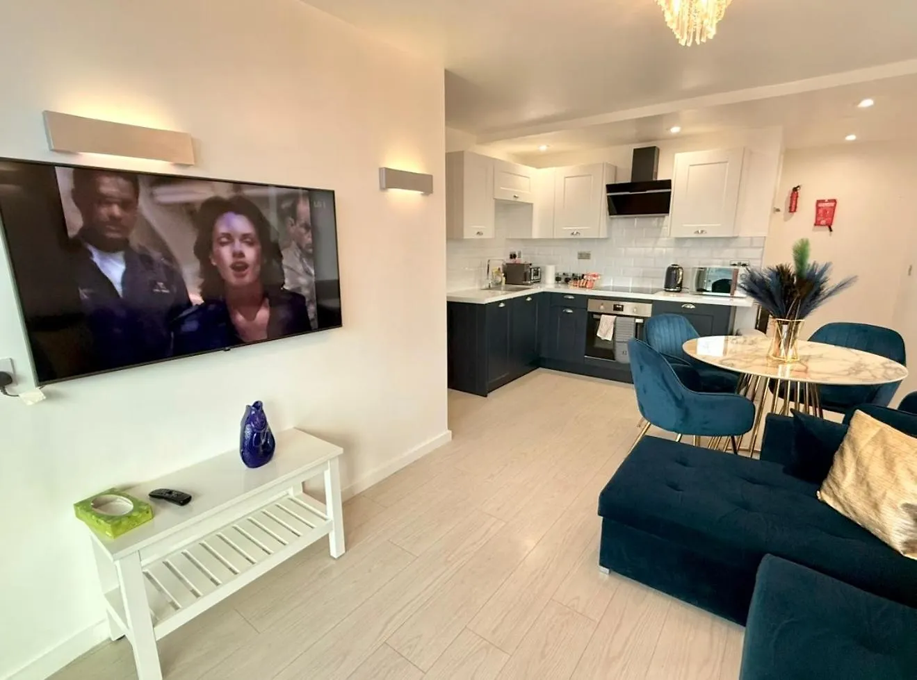 Winners Of 2025 Traveller Award, Elegant Two Bedroom City Central Apartment With Netflix & Wifi Leeds 0*,  Egyesült Királyság